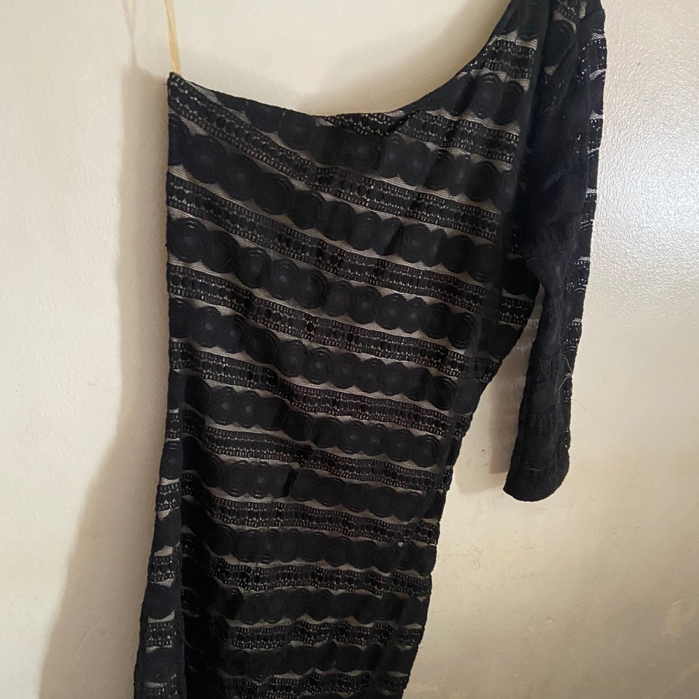 Lace dress for any occasion, worn once